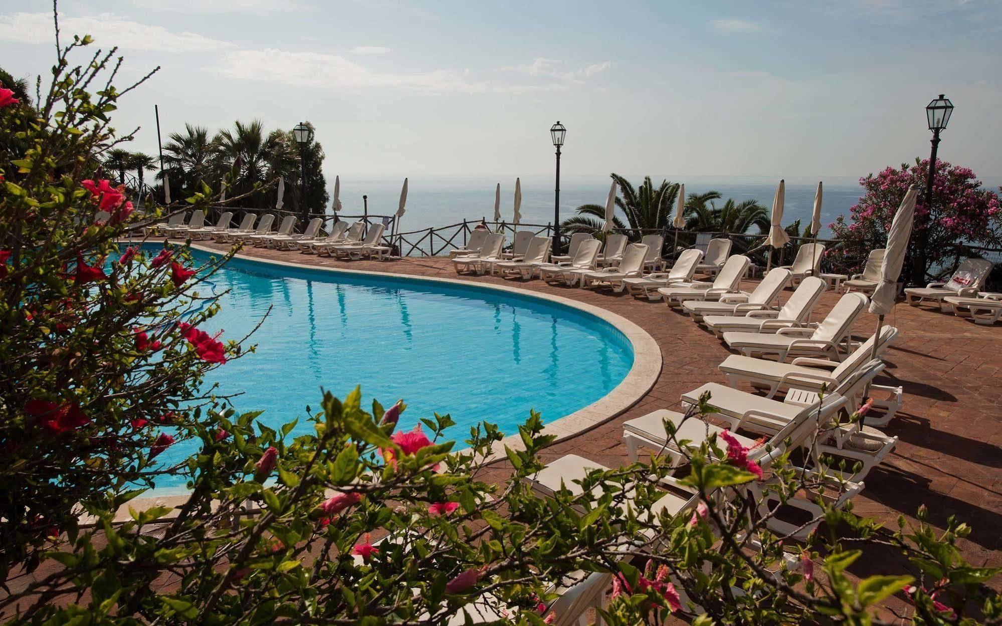 Baia Taormina Hotels & Spa Forza dʼAgro Zewnętrze zdjęcie